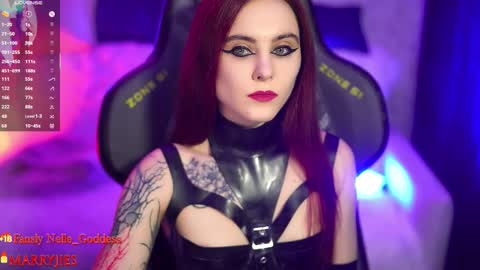 Snapshot of nelle_ chatting on 10/01/25, 11:49    online show from 10/01/25, 11:49