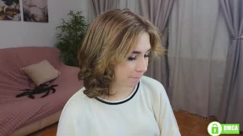 Snapshot of nellie_moans chatting on 11/15/25, 02:13 Nellie online show from 11/15/25, 02:13