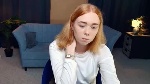 Snapshot of nelliemathers chatting on 11/15/25, 08:16 Nelli online show from 11/15/25, 08:16