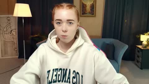 Snapshot of nelliemathers chatting on 11/23/25, 09:25 Nelli online show from 11/23/25, 09:25