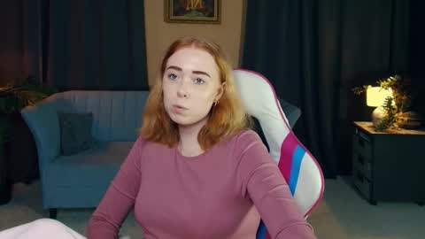 Snapshot of nelliemathers chatting on 11/30/25, 08:35 Nelli online show from 11/30/25, 08:35