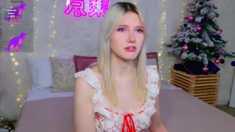 Snapshot of nellloyns chatting on 12/20/25, 05:20 Nelly online show from 12/20/25, 05:20