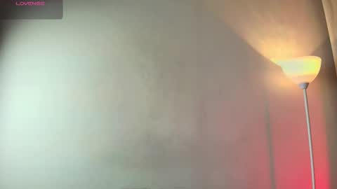 Snapshot of nelly_willd chatting on 02/06/26, 12:19 nelly online show from 02/06/26, 12:19