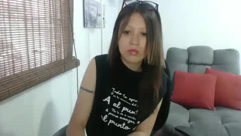 Snapshot of nena_lov chatting on 04/14/26, 09:54 Star online show from 04/14/26, 09:54