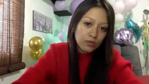 Snapshot of nena_lov chatting on 06/18/26, 07:07 Star online show from 06/18/26, 07:07