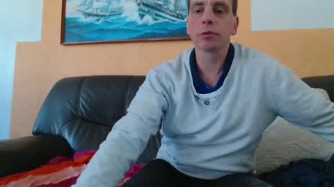Snapshot of nenees chatting on 02/23/25, 12:16 nenees online show from 02/23/25, 12:16