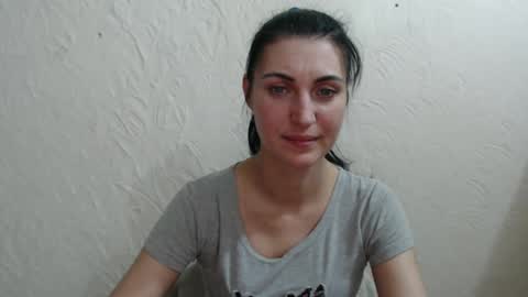 Snapshot of nensyfay_ chatting on 12/18/24, 03:22 Nensy online show from 12/18/24, 03:22