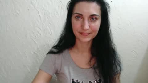 Snapshot of nensyfay_ chatting on 12/29/24, 03:00 Nensy online show from 12/29/24, 03:00