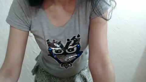 Snapshot of nensyfay_ chatting on 01/04/25, 01:21 Nensy online show from 01/04/25, 01:21