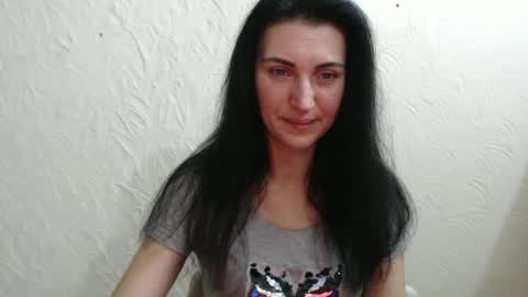 Snapshot of nensyfay_ chatting on 01/18/25, 07:48 Nensy online show from 01/18/25, 07:48