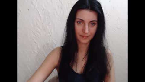 Snapshot of nensyfay_ chatting on 02/08/25, 04:47 Nensy online show from 02/08/25, 04:47