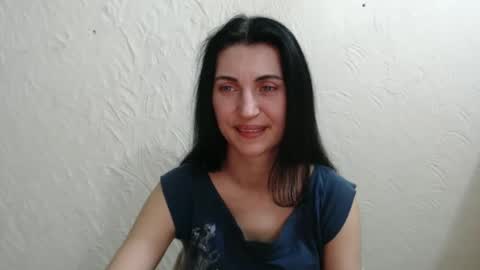 Snapshot of nensyfay_ chatting on 02/15/25, 03:42 Nensy online show from 02/15/25, 03:42