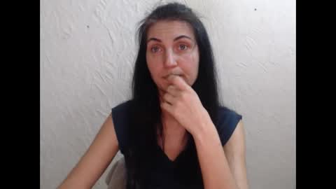 Nensy online show from 10/27/25, 02:21