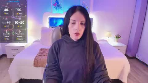 Sarah  online show from 06/18/26, 03:29