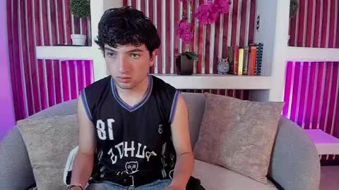 Snapshot of neo_zarek chatting on 05/22/26, 11:16 Zarek online show from 05/22/26, 11:16
