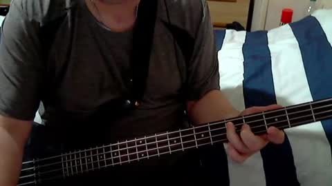 Snapshot of neobluebass chatting on 06/09/26, 09:37 neobluebass online show from 06/09/26, 09:37