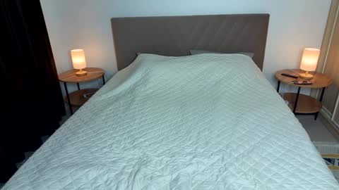 LEO and STACY online show from 11/15/25, 10:26