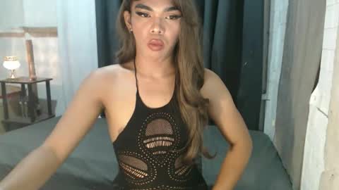 neomi online show from 10/03/25, 03:42