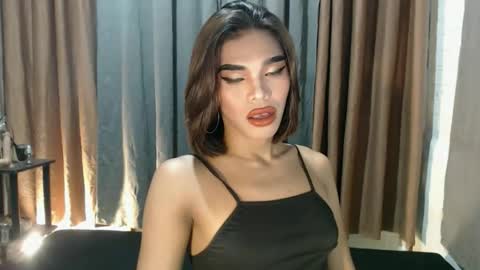 Snapshot of neomi_hardcock chatting on 02/11/26, 02:44 neomi online show from 02/11/26, 02:44