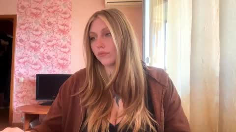 neomimaddern online show from 04/19/26, 11:31