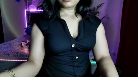 Snapshot of neon_venom chatting on 05/15/26, 08:49 Kashish online show from 05/15/26, 08:49
