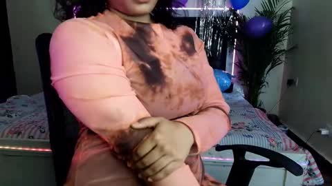 Snapshot of neon_venom chatting on 05/16/26, 10:12 Kashish online show from 05/16/26, 10:12