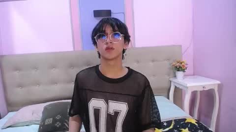 NeonAdonis online show from 10/18/25, 12:06