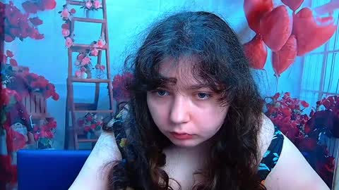 Snapshot of neonilalisova chatting on 04/04/26, 11:18 NeonilaLisova online show from 04/04/26, 11:18