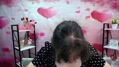 Snapshot of neonilalisova chatting on 04/16/26, 05:41 NeonilaLisova online show from 04/16/26, 05:41