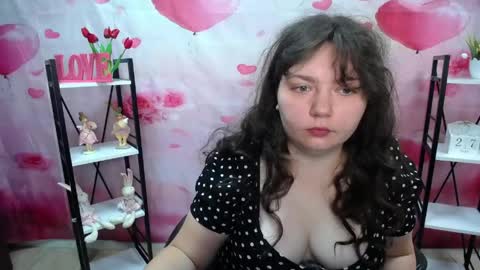 Snapshot of neonilalisova chatting on 05/27/26, 05:04 NeonilaLisova online show from 05/27/26, 05:04