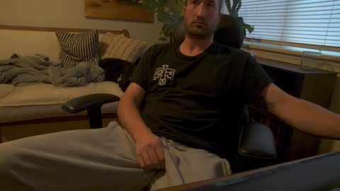 Snapshot of neox400 chatting on 11/25/25, 11:38 neox400 online show from 11/25/25, 11:38