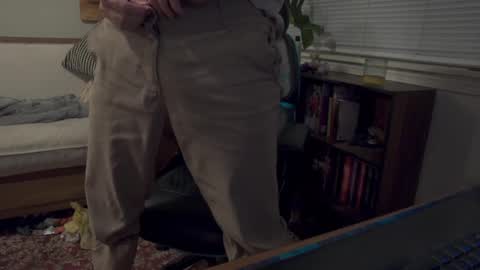 Snapshot of neox400 chatting on 11/28/25, 10:51 neox400 online show from 11/28/25, 10:51