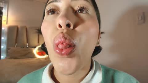 Helena    Every Friday new video for my fan club loves  online show from 01/31/25, 12:28