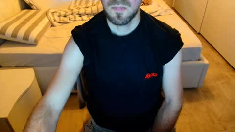 Snapshot of nerchia_89 chatting on 05/12/26, 02:14 Nerchia89 online show from 05/12/26, 02:14