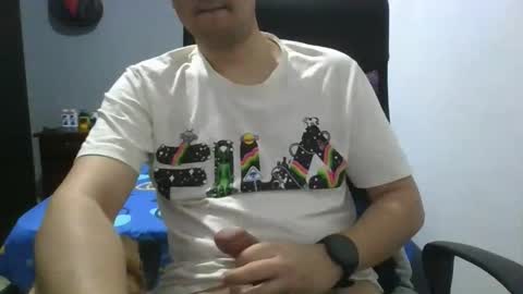 Snapshot of nerdxxx94 chatting on 02/06/26, 04:39 MrBull online show from 02/06/26, 04:39