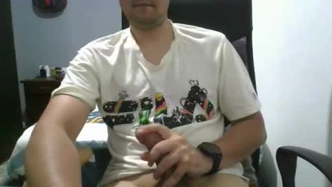 Snapshot of nerdxxx94 chatting on 03/22/26, 05:22 MrBull online show from 03/22/26, 05:22