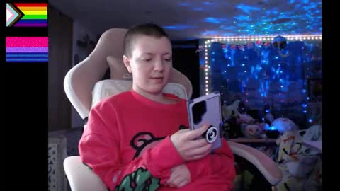 Snapshot of nerdy_squirty chatting on 10/17/25, 06:38 NerdySquirty online show from 10/17/25, 06:38