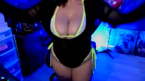 Snapshot of nerdybody chatting on 12/13/25, 09:09 NerdyBody online show from 12/13/25, 09:09