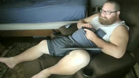 Snapshot of nerdychub4fun chatting on 10/21/25, 01:28 nerdychub4fun online show from 10/21/25, 01:28