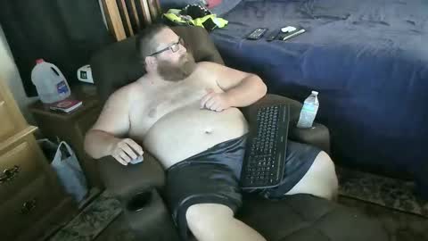 Snapshot of nerdychub4fun chatting on 10/24/25, 01:24 nerdychub4fun online show from 10/24/25, 01:24