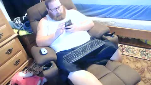 Snapshot of nerdychub4fun chatting on 11/13/25, 01:15 nerdychub4fun online show from 11/13/25, 01:15