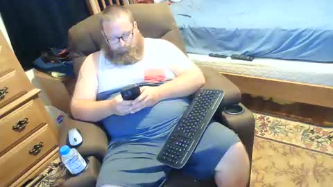 Snapshot of nerdychub4fun chatting on 05/25/26, 08:37 nerdychub4fun online show from 05/25/26, 08:37