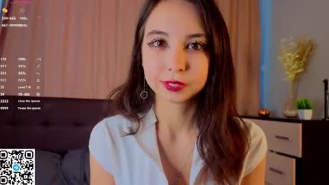 Snapshot of nerixalvire chatting on 06/14/26, 03:03 Emily online show from 06/14/26, 03:03