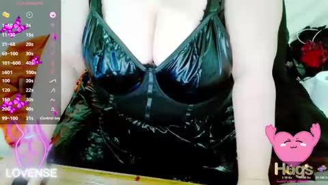 Snapshot of neslihan35 chatting on 05/15/26, 09:27 neslihan online show from 05/15/26, 09:27