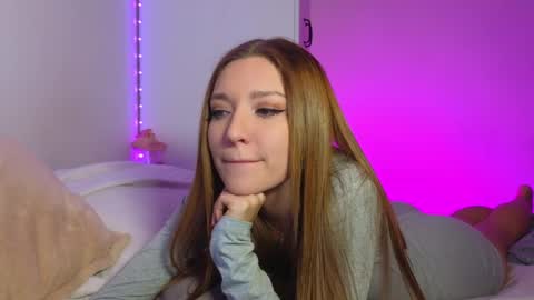 Nessa online show from 12/06/24, 05:00