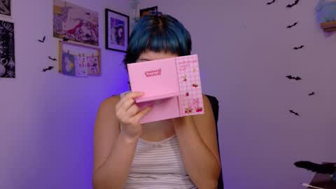 Snapshot of neurotic_witch chatting on 02/10/26, 09:24 Mar online show from 02/10/26, 09:24