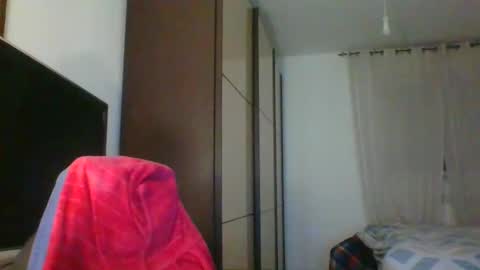 Snapshot of nevenerabis chatting on 01/25/25, 02:15 nevenerabis online show from 01/25/25, 02:15