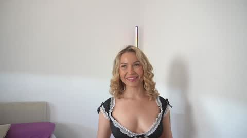 new dee online show from 02/11/26, 12:32