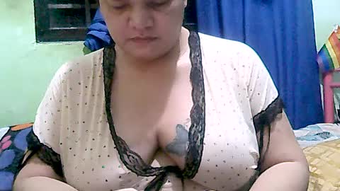 Snapshot of new_taboo_fetishqueen chatting on 06/21/26, 02:41 mariapaula online show from 06/21/26, 02:41
