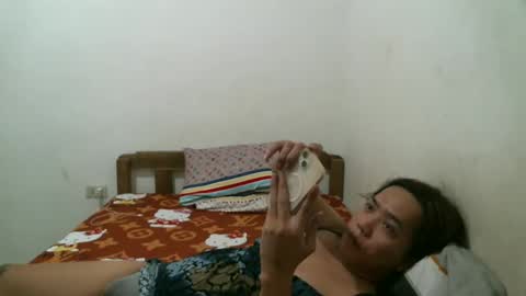 Snapshot of newest_star69 chatting on 01/15/25, 12:51 Lucy Pearl online show from 01/15/25, 12:51